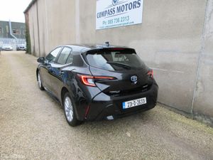 2023 Toyota Corolla 1.8 Hybrid Luna - Image 4