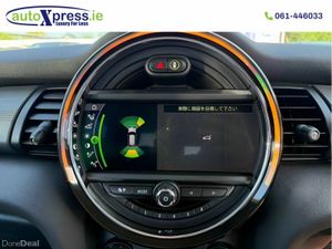 Mini Cooper 1.5 Automatic, Reversing camera - Image 4