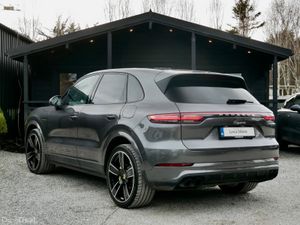 2020 Porsche Cayenne E-Hybrid **DEPOSIT TAKEN** - Image 4
