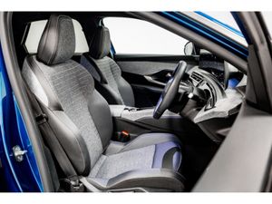 Peugeot 3008 Allure Hybrid Auto 145HP - Image 3