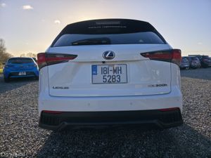 Lexus NX 2018 - Image 4