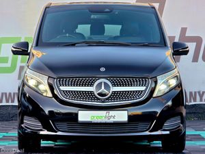 2016 Mercedes Benz V Class V250 8 Seater Low Milea - Image 4