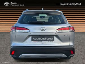 Toyota Corolla Cross PLUS 2 FREE SERVICES + EXTRAS - Image 4