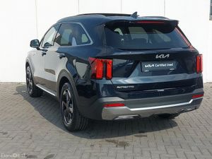 Kia Sorento 2.2 Special Edition Diesel 7-SEATER - Image 3