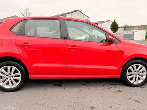 Volkswagen Polo 2016 Red M - Image 4