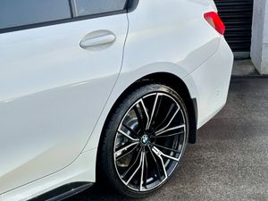 2023 BMW 330E MSPORT LCI 290BHP MPERFORMANCE - Image 4