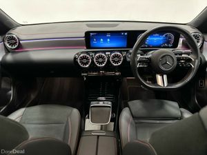 Mercedes-Benz CLA CLA250 e AMG Line Executive 15.6 - Image 4