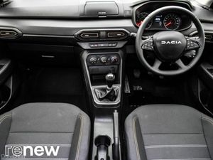Dacia Sandero Stepway TCe 90 STEPWAY Essential - Image 3