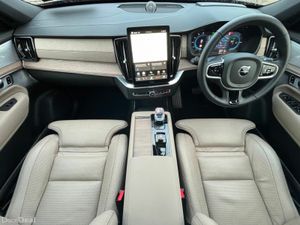 Volvo XC90 T8 ULTRA BLONDE LEATHER HUGE SPEC - Image 2