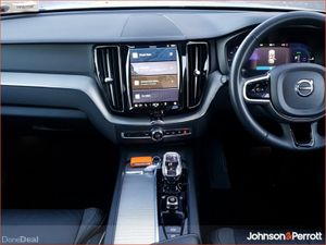 Volvo XC60 T6 350hp AWD Plus Dark PHEV (BLIS/ 360 - Image 2