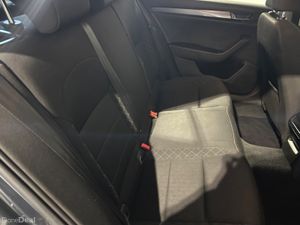 Skoda Superb 2017 (Automatic) - Image 4