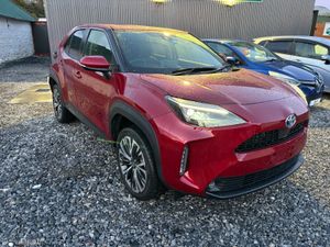 TOYOTA YARIS CROSS 1.5 PETROL HYBRID *HUGH SPEC* - Image 4