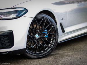 STUNNING 2021 BMW 520d M SPORT M PERFORMANCE - Image 2