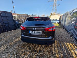 17 Qashqai SV Premium Spec Mint - Image 4