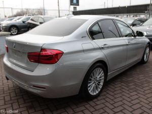 330E SE LUXURY EDITION 4DR SALOON AUTO  // WHAT A - Image 4