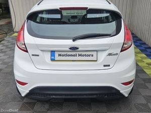 2014 Ford Fiesta 1.0 Petrol ZETEC - Image 4