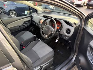 Mint Yaris - 1.0 petrol - fantastic spec - Image 2