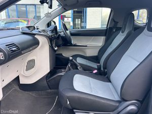 2014 TOYOTA IQ2 1.0 PETROL LOW MILES - Image 4