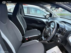 Toyota Aygo AYGO 1.0 5 DR X-PLAY - Image 4
