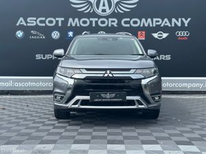 Mitsubishi Outlander 4x4 auto - Image 2