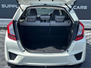 Honda Fit Hybrid - Image 3