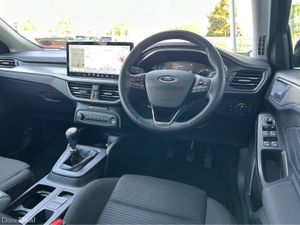 Ford Focus TITANIUM 1.0T 125 M6 4DR - Image 3