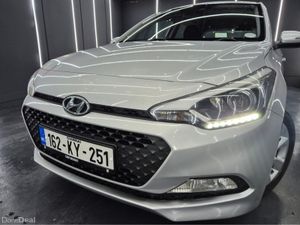 Hyundai i20 DELUXE 5DR - Image 2