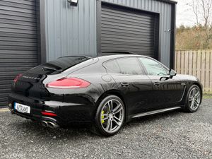 Porsche Panamera E Hybrid - Image 3