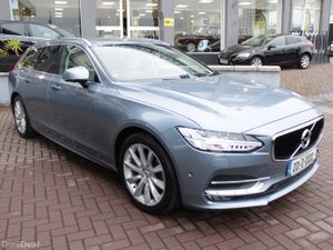 2.0D4 MOMENTUM 5DR ESTATE AUTOMATIC // STUNNING CA - Image 2