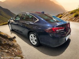 Opel Insignia 1.5 (140PS) Turbo Petrol TEC ELITE - Image 2