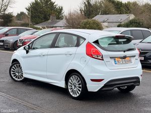 Ford Fiesta ZETEC 2016 automatic - Image 4