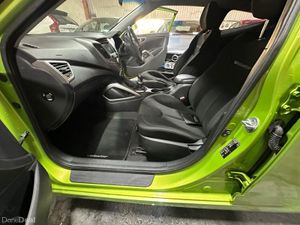 2013 Hyundai Veloster 1.6 GDI 140PS BLUE DRIVE - Image 4