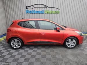 2015 Renault Clio 1.2 PETROL DYNAMIQUE NAV - Image 3