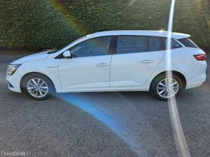 Renault Megane 2017 1.5 DCI DYNAMIQUE ESTATE AUTO - Image 4