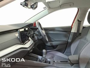 Skoda Octavia Selection 1.5TSI 115HP - Image 4