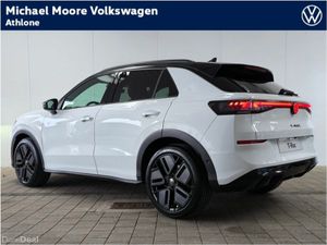 Volkswagen T-Roc R-Line 1.5 eTSI mHEV 150BHP - Image 3