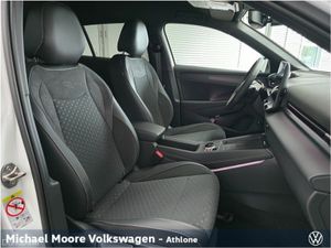 Volkswagen T-Roc R-Line 1.5 eTSI mHEV 150BHP - Image 4