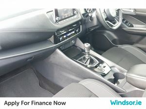 Nissan Qashqai 1.3 PET MILD HYBRID SV - Image 4