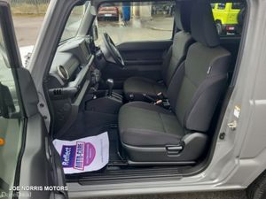 Suzuki Jimny XC  AUTOMATIC 4X4, TOP SPEC, 29000KM - Image 4