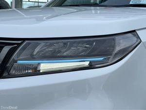 Suzuki Vitara 1.4 BOOSTERJET HYBRID S SZ5 5DR - Image 3