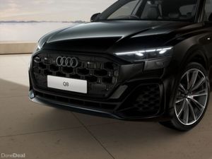 Audi Q8 e-tron SUV COMPETITION 60TFSI E QUATTRO AU - Image 3