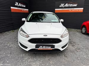 Ford Focus STYLE 1.5 TD 5DR - Image 2