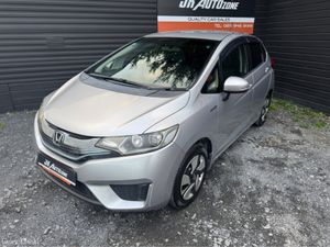 Honda Fit 1.5 HYBRID AUTO - Image 3