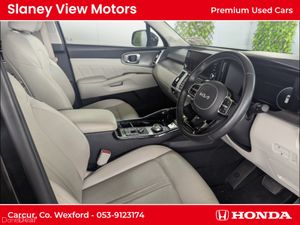 Kia Sorento PHEV K3 5P 5DR AUTO - Image 3
