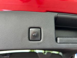 Ford Kuga ST-LINE X - Image 2