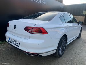 VOLKSWAGEN PASSAT 2.0 TDI 150 BHP R LINE 4DR - Image 3