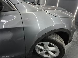 Nissan Qashqai 1.6 SV CVT SS 18 4DR A AUTO - Image 2