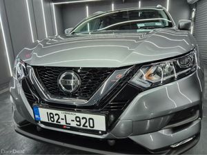 Nissan Qashqai 1.6 SV CVT SS 18 4DR A AUTO - Image 3