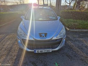 Peugeot 308 2010 - Image 2