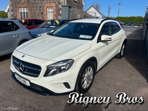 Mercedes-Benz GLA 200 CDI STYLE 5DR - Image 3